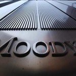 POUR MOODY'S, L'ACCORD SUR LE "MUR BUDGÉTAIRE" NE SUFFIRA PAS À SAUVER LE TRIPLE A AMÉRICAIN