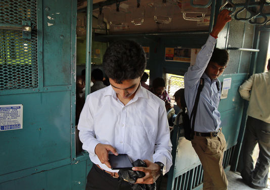 Inde : Vente record des fréquences de téléphonie mobile