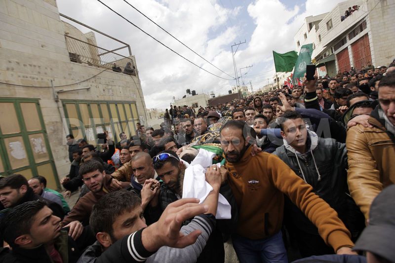 Cisjordanie : des obsèques basculent dans la violence