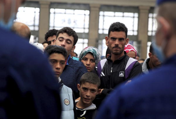 Allemagne : plus de 450 000 réfugiés enregistrés cette année