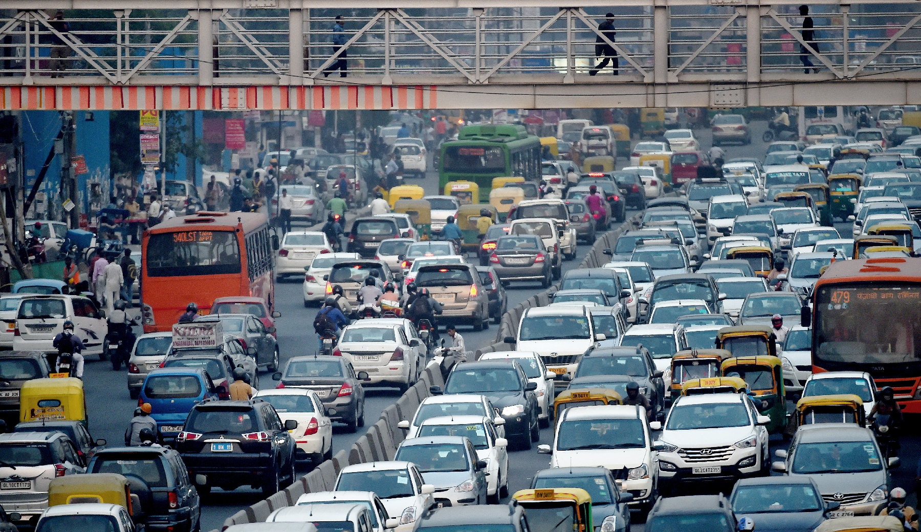 Inde-Pollution: La Cour suprême interdit la circulation de voitures diesel à New Delhi