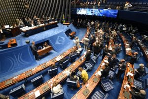 Le-Senat-bresilien-lors-cession-consacree-presidente-Dilma-Rousseff