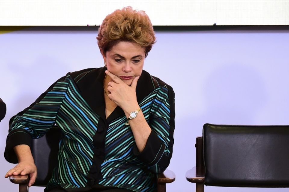 Le Sénat brésilien suspend la présidente Dilma Rousseff