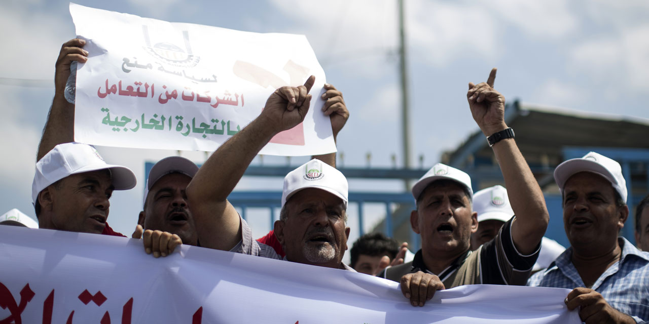 Des hommes d’affaires de Gaza dénoncent la suppression de 1 500 permis de voyage