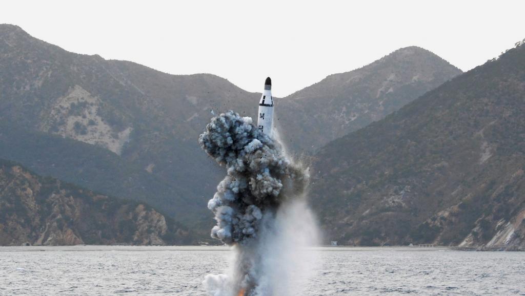 Péninsule coréenne : tir de missile nord-coréen depuis un sous-marin
