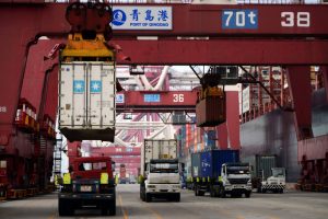 transports-containers-qingdao-chine-septembre