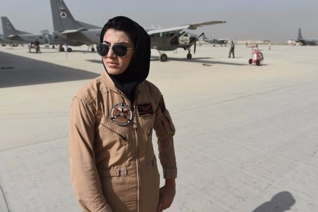 La première pilote afghane se réfugie aux Etats-Unis