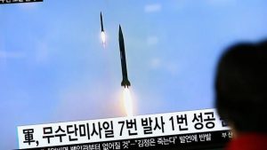 la-coree-du-nord-provoque-le-president-trump-avec-un-tir-de-missile