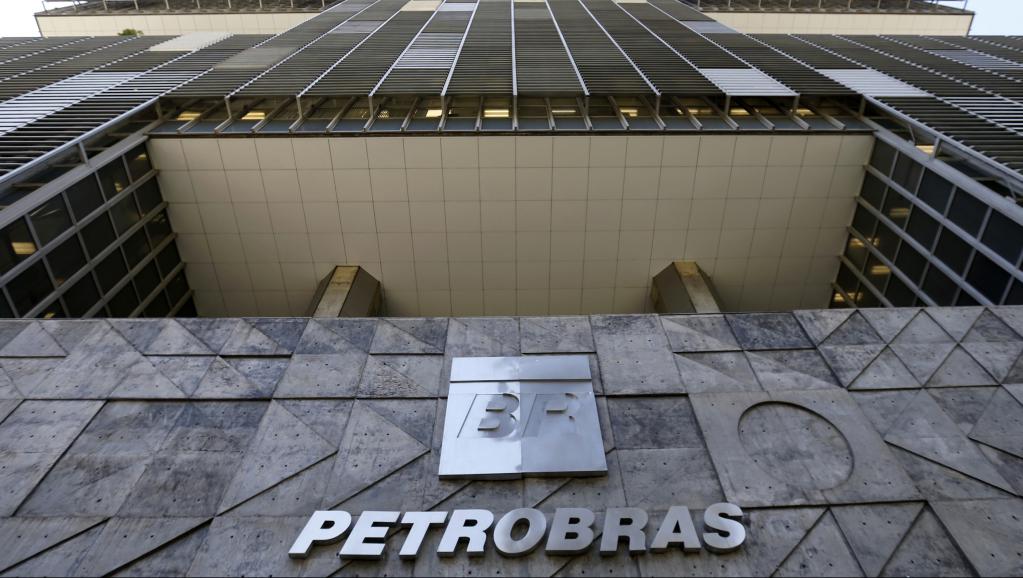 Le groupe pétrolier brésilien Petrobras affiche moins de pertes en 2016