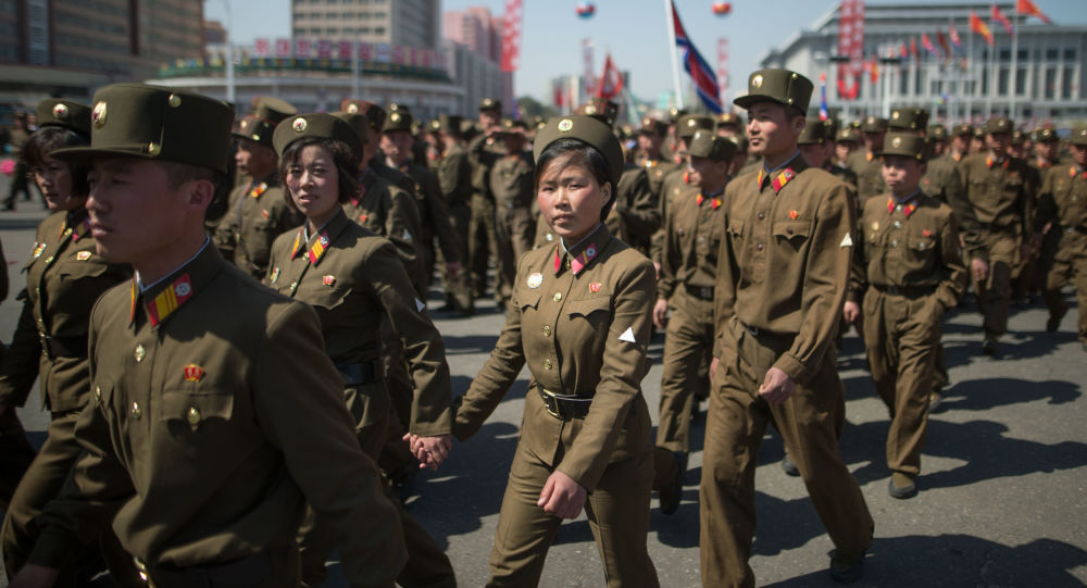 Pyongyang célèbre le 85ème anniversaire de la création de son armée par un exercice militaire