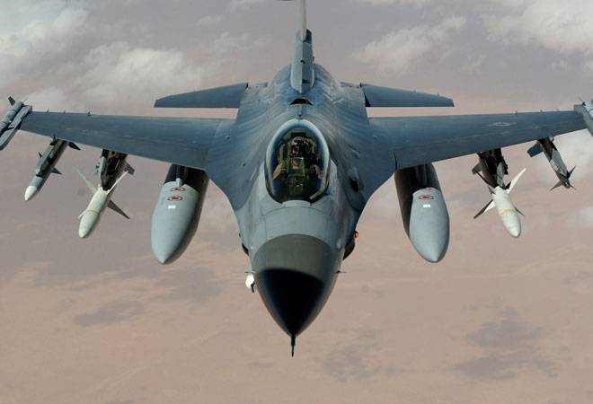 L’américain Lockheed Martin et Tata annoncent une future production de chasseurs F-16 en Inde