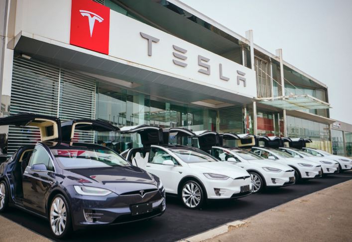 Le constructeur automobile américain Tesla s’installe à Shanghai en Chine