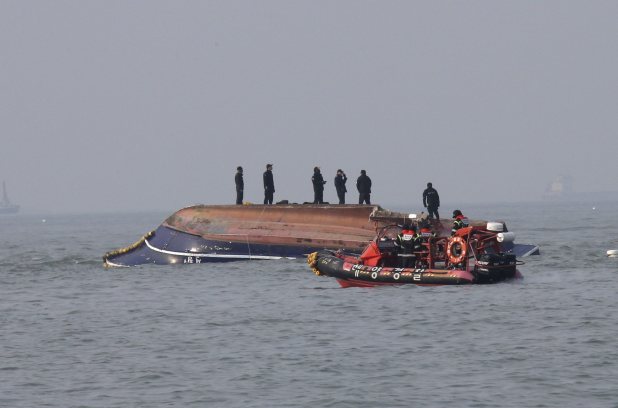 Au moins quinze personnes tuées dans une collision maritime au large de la Corée du Sud