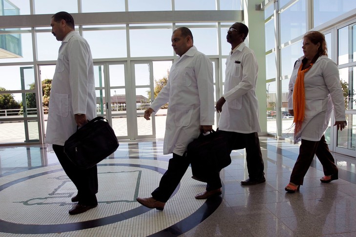 La Havane rapatrie ses médecins du Brésil