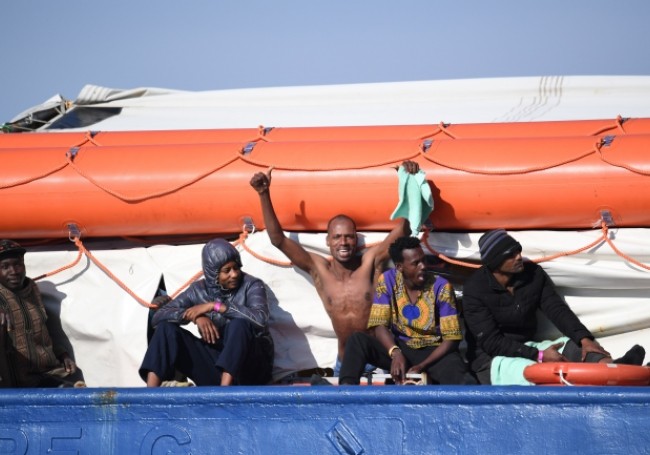 L’Italie et six autres Etats européens permettent le débarquement des migrants du Sea-Watch