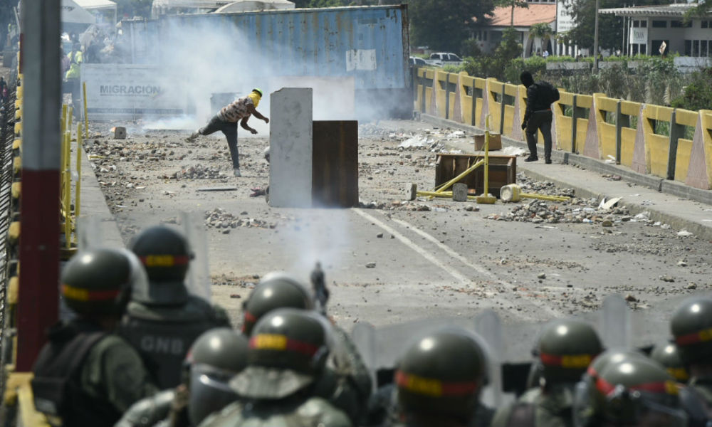 Le président vénézuélien Maduro sous pression internationale
