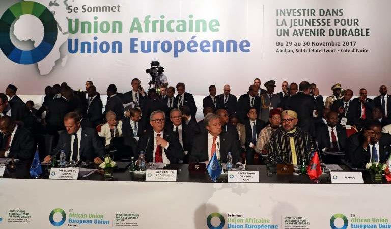 Le Monde souligne « l’approche humaniste » du Roi du Maroc sur la question migratoire