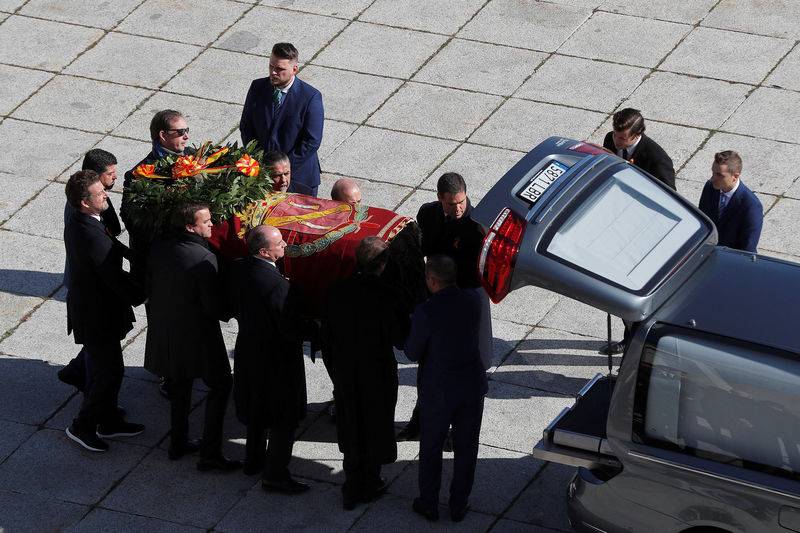 Espagne : La dépouille de l’ancien dictateur Franco exhumée après une année de bataille judiciaire