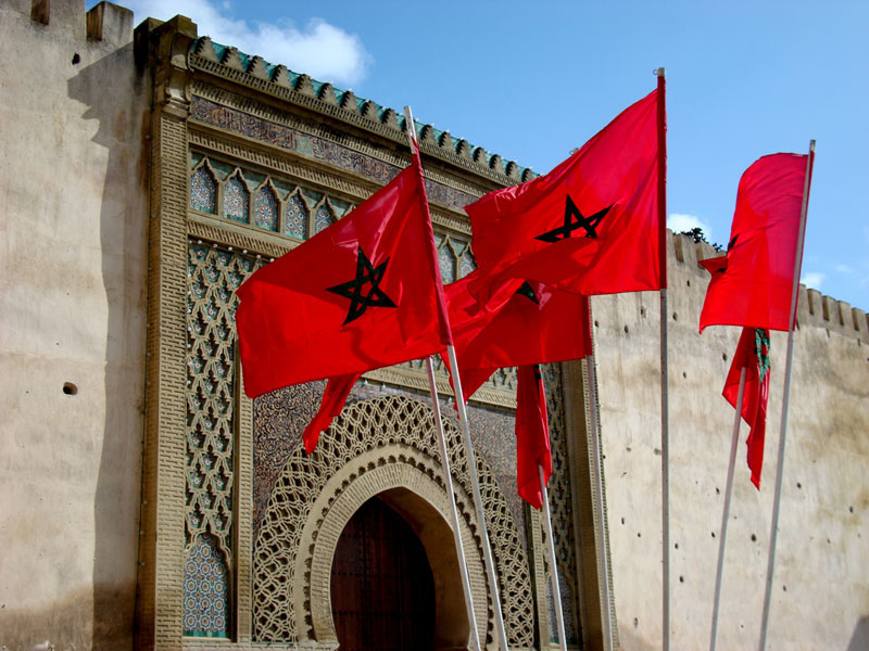 En marge de la conférence internationale de Tanger, et la profanation du drapeau national