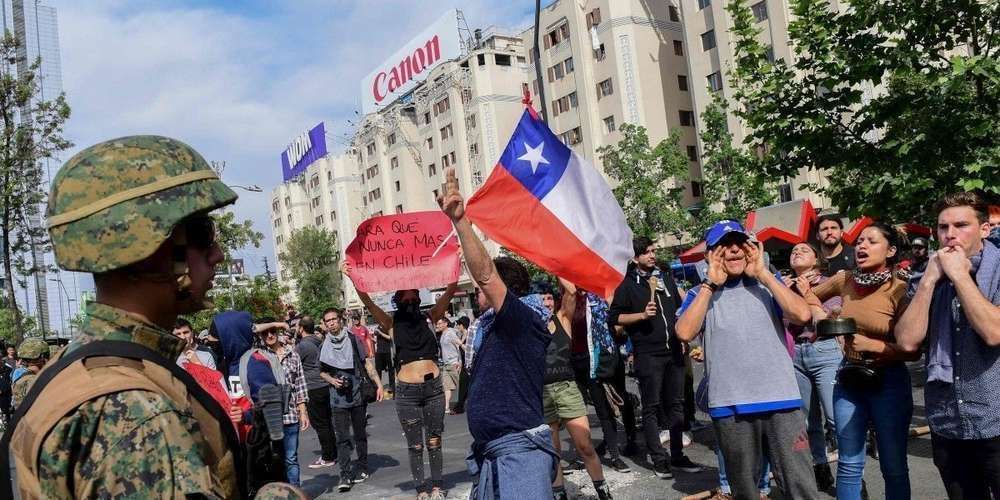 Chili: les manifestations ne faiblissent pas à travers le pays