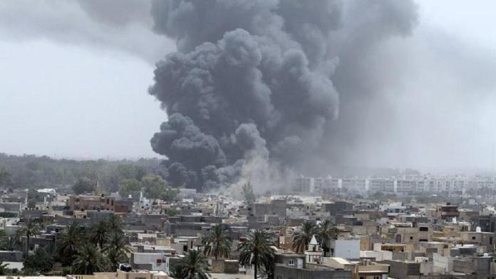 Libye : Au moins sept morts dans une frappe aérienne dans la banlieue sud de Tripoli