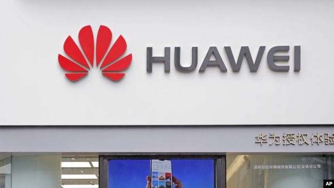 Pékin déterminé à défendre Huawei contre les pressions américaines
