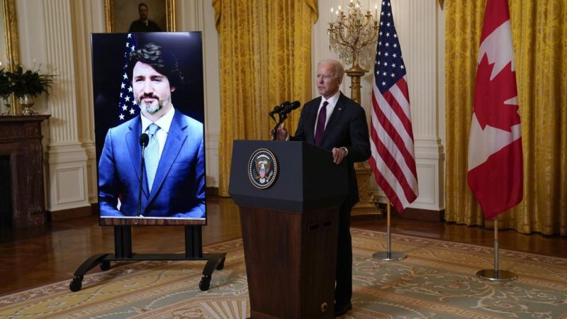 Premier contact virtuel entre le président américain et le Premier ministre canadien