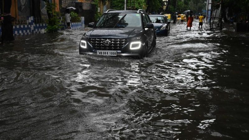 Le cyclone Gulab provoque deux morts et l’évacuation de dizaines de milliers de personnes en Inde