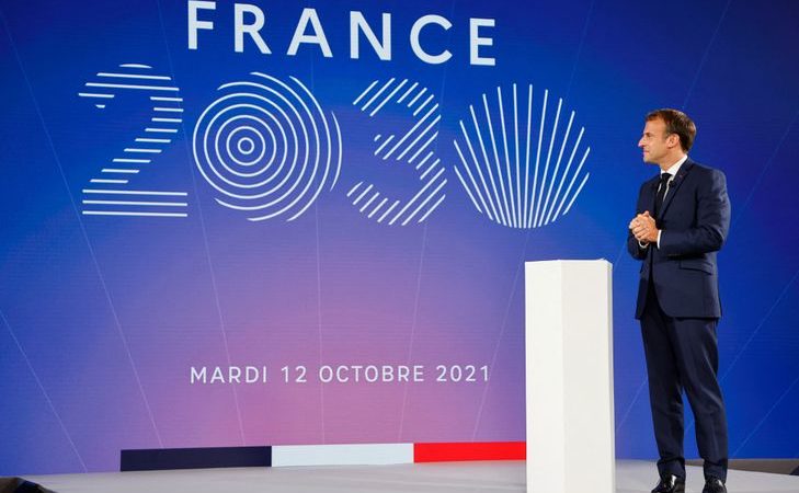 Le président Emmanuel Macron critiqué après la présentation de son plan «France 2030»