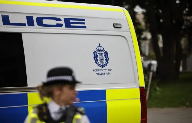Royaume-Uni : Arrestation de trois suspects suite à l’explosion d’une voiture à Liverpool