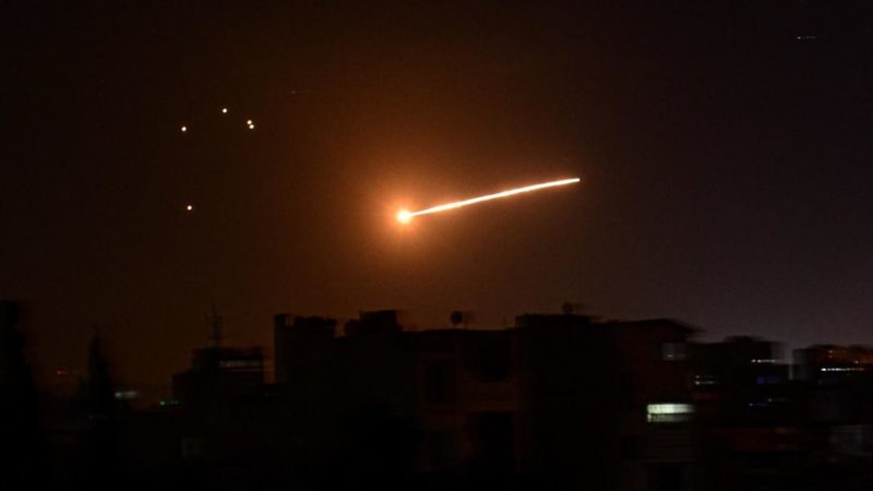 Syrie : Israël frappe des sites de lancement de missiles en riposte à des tirs
