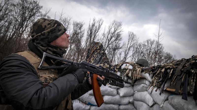 Guerre en Ukraine : Nouvelles accusations de la Russie de recourir à l’arme chimique
