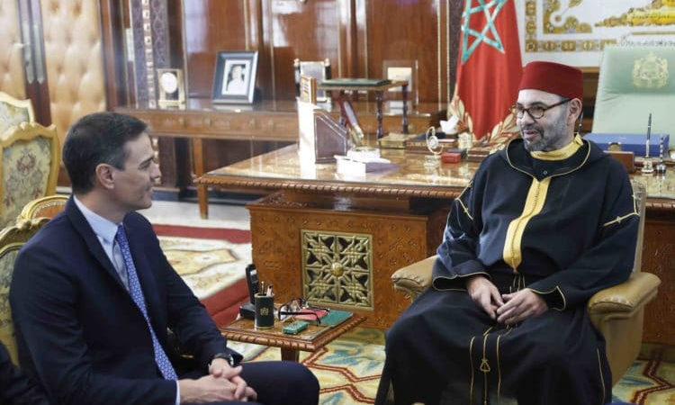 Le Roi Mohammed VI, artisan de la normalisation maroco-espagnole, reçoit Pedro Sanchez