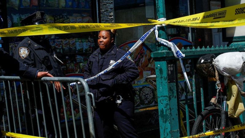 Etats-Unis : une fusillade dans un métro de New York fait une vingtaine de blessés