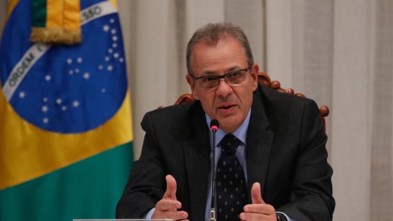 Brésil : Bolsonaro révoque son ministre de l’Energie