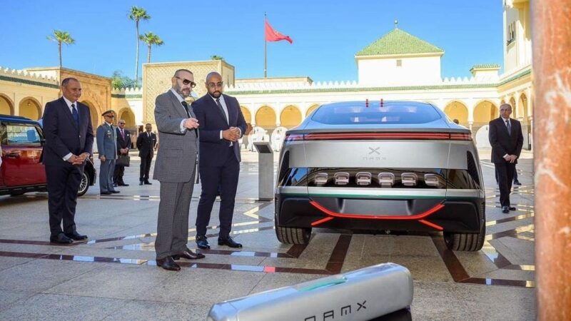 Présentation au Roi Mohammed VI de modèles de voitures 100% Marocains