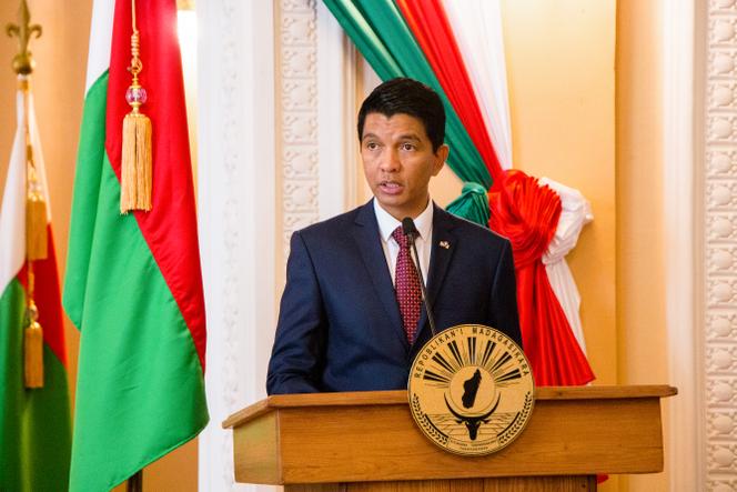 Face aux tensions à Madagascar, le Président Rajoelina adopte des solutions radicales et appelle à l’apaisement social