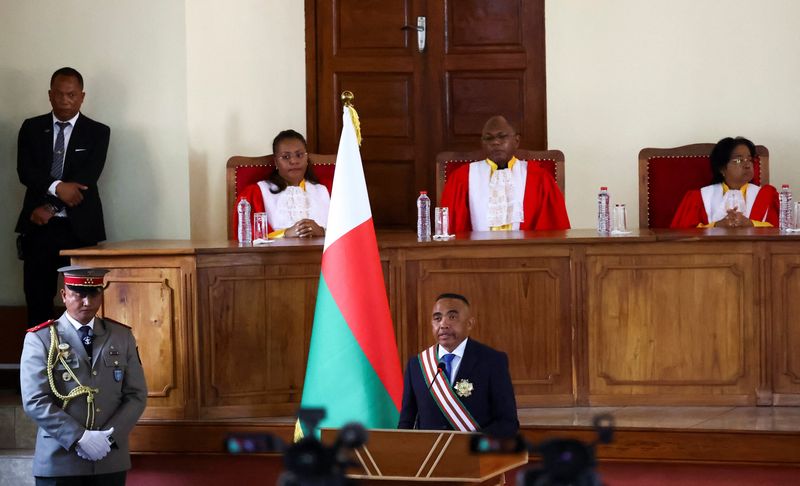 L’UA, la SADC et la France continuent de réagir au changement de pouvoir à Madagascar