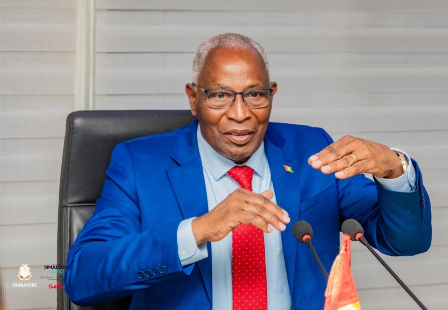 Le PM guinéen démissionnaire, Amadou Oury Bah reconduit dans ses fonctions et charge de former un nouveau gouvernement