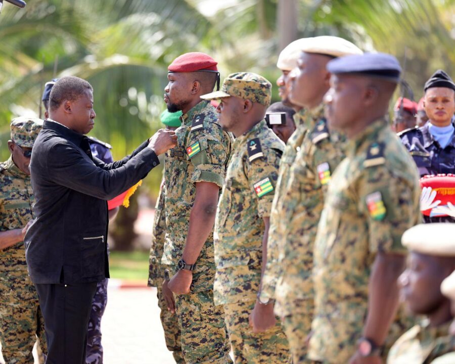 Le président togolais, préside une cérémonie en hommage aux vaillants soldats engagés dans la lutte anti-terroriste dans le Nord du Pays
