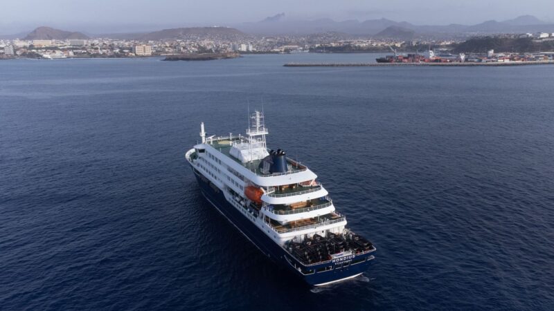 Cap-Vert: Vers un séquençage du virus et évacuation de trois cas suspects du bateau de croisière «MV Hondius» au port de Paria