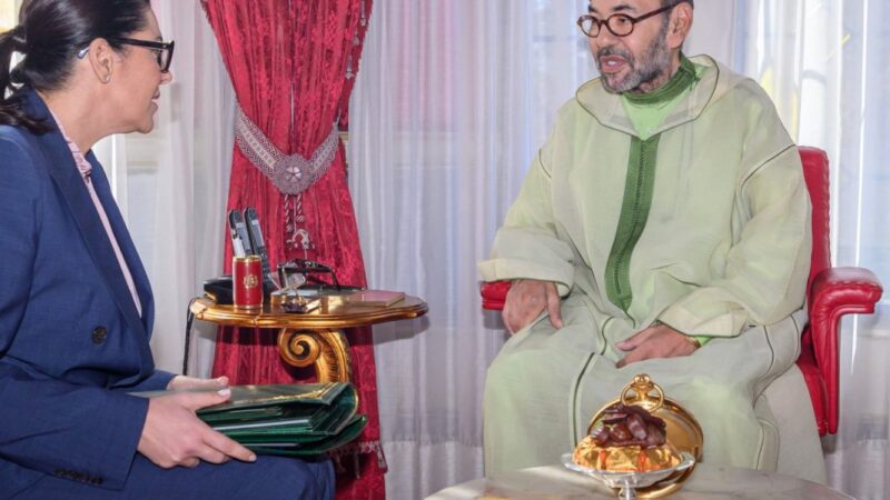 Le roi Mohammed VI reçoit la cheffe du gouvernement, Fatima Ezzahra El Mansouri